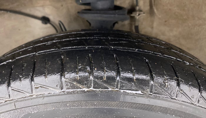 2020 Maruti Alto LXI, Petrol, Manual, 44,790 km, Left Front Tyre Tread