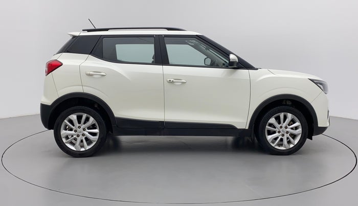 2020 Mahindra XUV300 W8 1.5 DIESEL, Diesel, Manual, 59,013 km, Right Side View