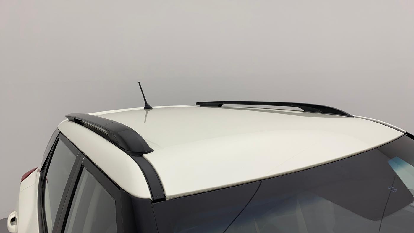 2020 Mahindra XUV300 W8 1.5 DIESEL, Diesel, Manual, 59,013 km, Roof