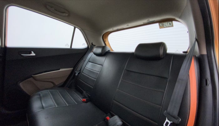 2016 Hyundai Grand i10 ASTA AT 1.2 KAPPA VTVT, Petrol, Automatic, 73,899 km, Right Side Rear Door Cabin