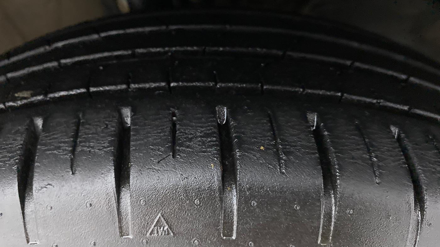2020 Maruti Baleno ZETA PETROL 1.2, Petrol, Manual, 34,569 km, Right Front Tyre Tread