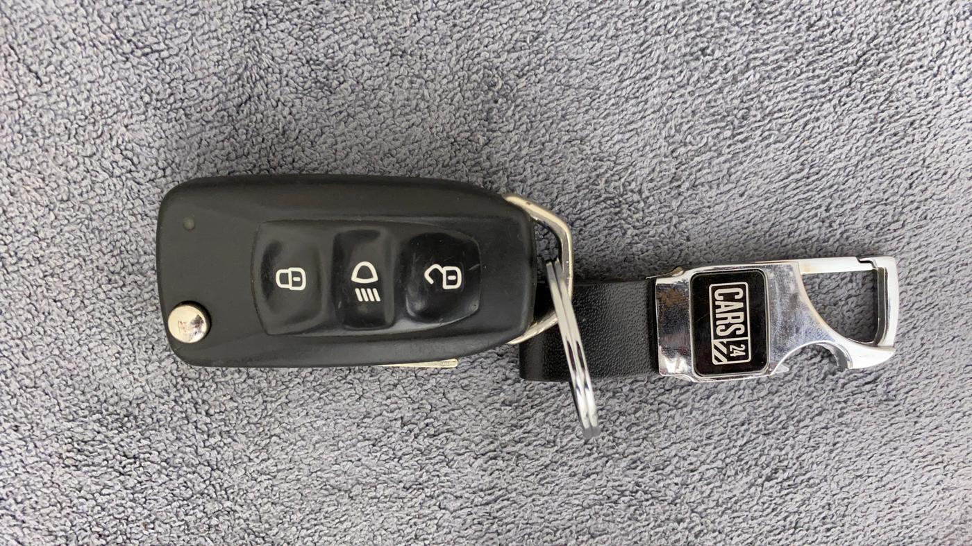 2020 Tata NEXON XM SUNROOF DIESEL, Diesel, Manual, 36,490 km, Key Close Up