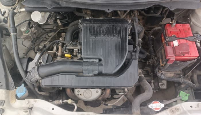 2013 Maruti Swift VXI, Petrol, Manual, 81,472 km, Engine View