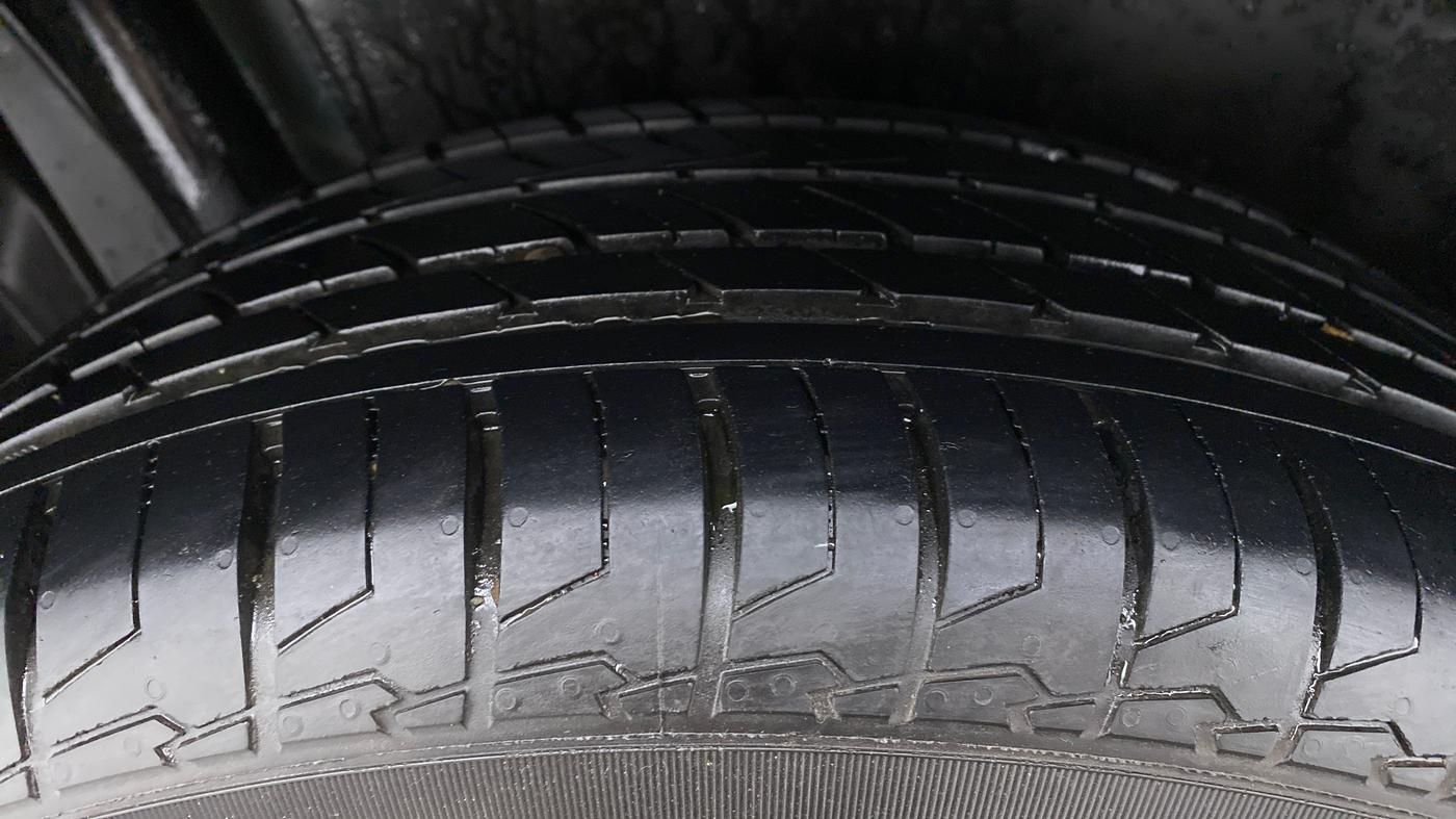 2020 Maruti S Cross ALPHA 1.5, Petrol, Manual, 6,133 km, Right Rear Tyre Tread