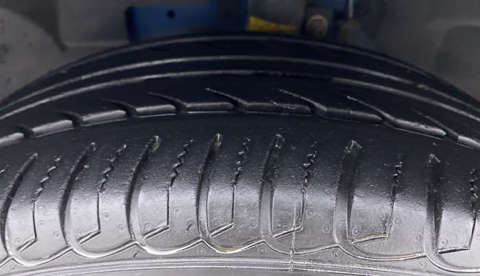 2019 Ford Ecosport 1.5 TITANIUM PLUS TI VCT AT, Petrol, Automatic, 20,686 km, Left Front Tyre Tread