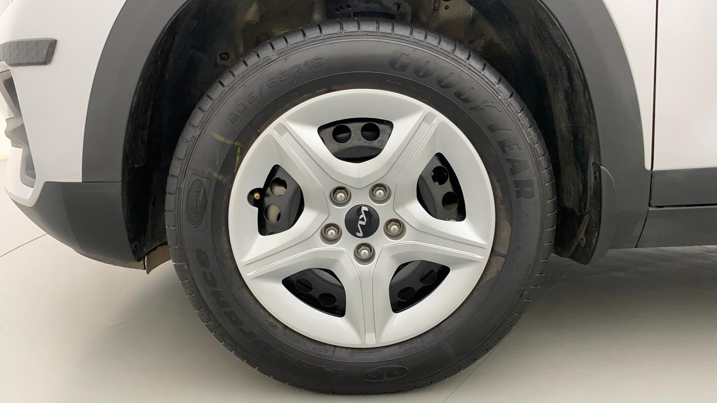 2022 KIA SELTOS HTK 1.5 PETROL, Petrol, Manual, 14,556 km, Left Front Wheel