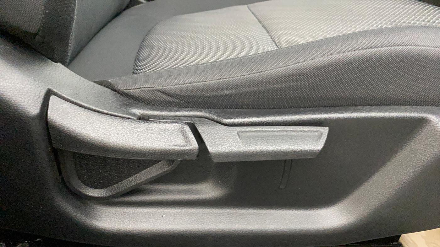 2022 KIA SELTOS HTK 1.5 PETROL, Petrol, Manual, 14,556 km, Driver Side Adjustment Panel