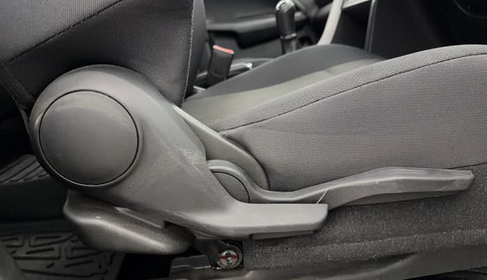 2025 Maruti BREZZA VXI S-CNG, CNG, Manual, 19,324 km, Driver Side Adjustment Panel