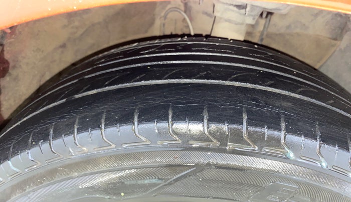 2015 Hyundai Elite i20 SPORTZ 1.2, Petrol, Manual, 81,832 km, Right Front Tyre Tread