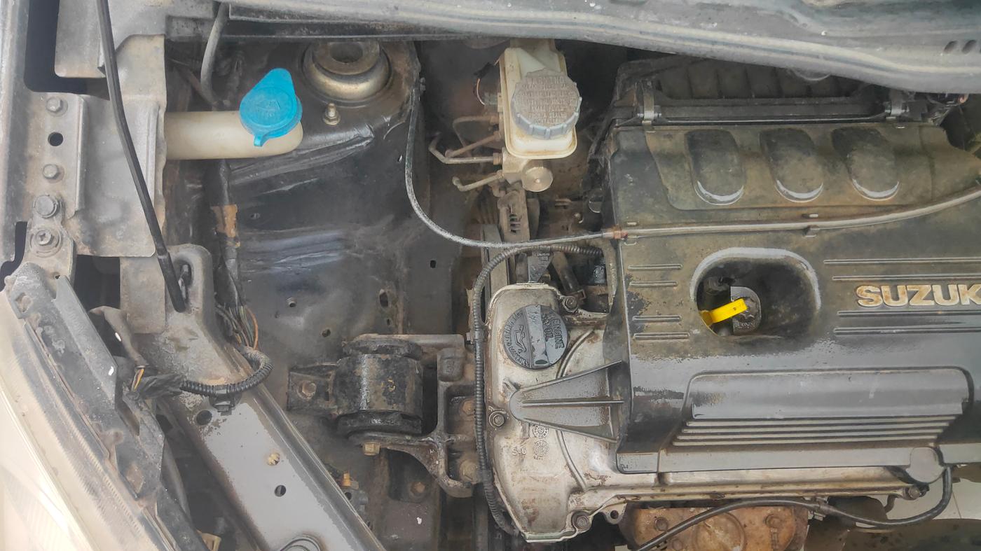 2013 Maruti Wagon R 1.0 VXI, Petrol, Manual, 1,37,945 km, Engine View - Right