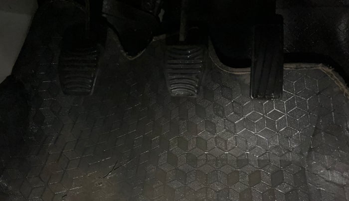 2021 Mahindra XUV300 W4 1.5 DIESEL, Diesel, Manual, 25,791 km, Pedals