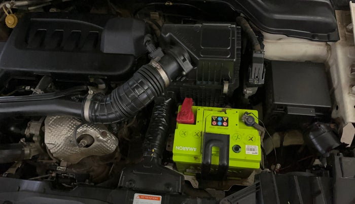 2021 Mahindra XUV300 W4 1.5 DIESEL, Diesel, Manual, 25,791 km, Engine View - Left