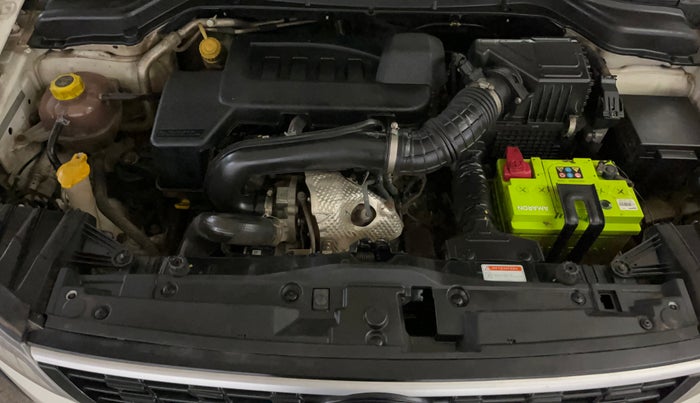 2021 Mahindra XUV300 W4 1.5 DIESEL, Diesel, Manual, 25,791 km, Engine View