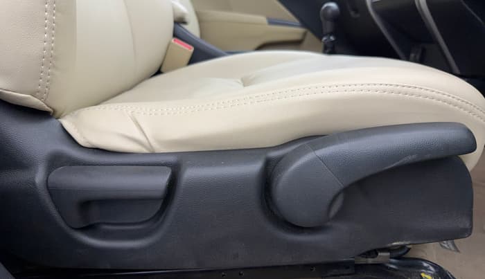 2015 Honda City 1.5L I-VTEC SV, Petrol, Manual, 82,614 km, Driver Side Adjustment Panel