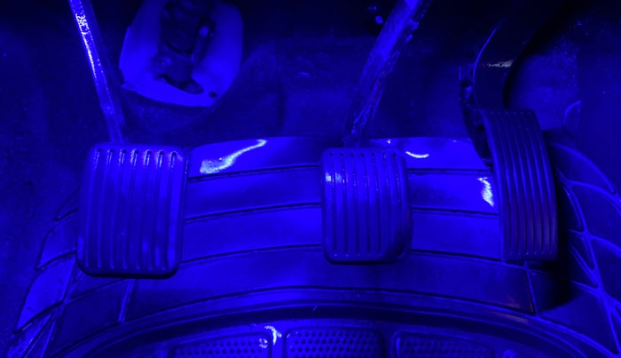 2017 Hyundai Grand i10 SPORTZ 1.2 KAPPA VTVT, CNG, Manual, 98,385 km, Pedals