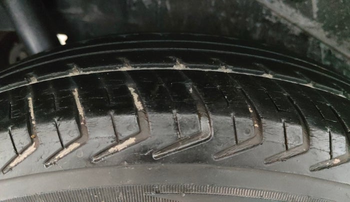 2013 Maruti Wagon R 1.0 LXI, Petrol, Manual, 91,826 km, Right Rear Tyre Tread