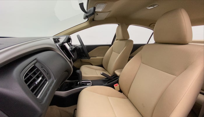 2017 Honda City 1.5L I-VTE V CVT, Petrol, Automatic, 33,410 km, Right Side Front Door Cabin