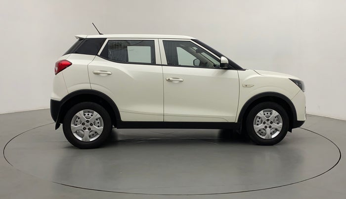 2021 Mahindra XUV300 W4 1.5 DIESEL, Diesel, Manual, 41,391 km, Right Side