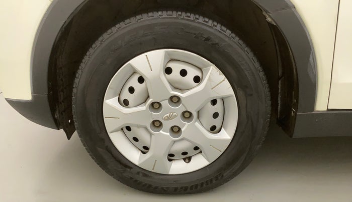 2021 Mahindra XUV300 W4 1.5 DIESEL, Diesel, Manual, 41,391 km, Left Front Wheel