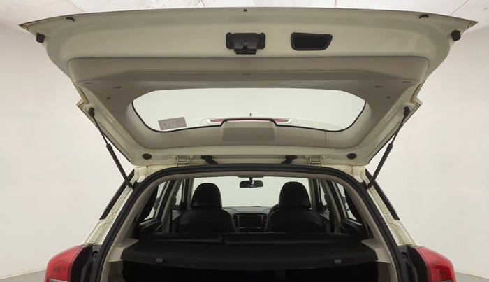 2021 Mahindra XUV300 W4 1.5 DIESEL, Diesel, Manual, 41,391 km, Boot Door Open