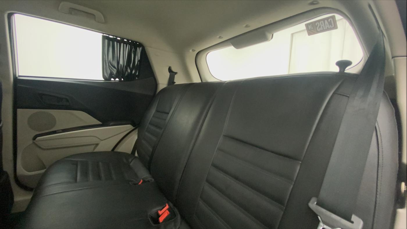 2021 Mahindra XUV300 W4 1.5 DIESEL, Diesel, Manual, 41,391 km, Right Side Rear Door Cabin