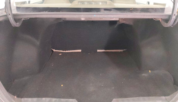 2016 Maruti Ciaz VXI+, Petrol, Manual, 1,24,512 km, Boot Inside