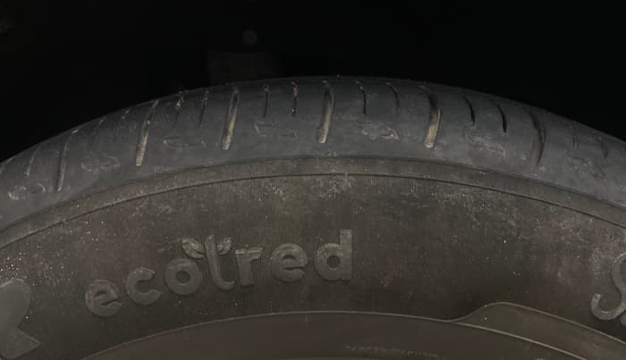 2022 Mahindra XUV700 AX 5 D MT 5 STR, Diesel, Manual, 61,792 km, Right Rear Tyre Tread