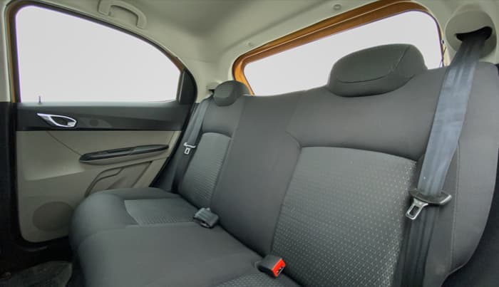 2016 Tata Tiago XZ 1.2 REVOTRON, Petrol, Manual, 44,229 km, Right Side Rear Door Cabin