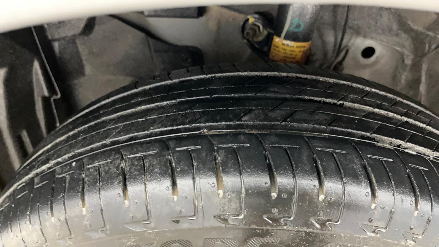 2022 Honda Amaze 1.2L I-VTEC S, Petrol, Manual, 19,276 km, Left Front Tyre Tread