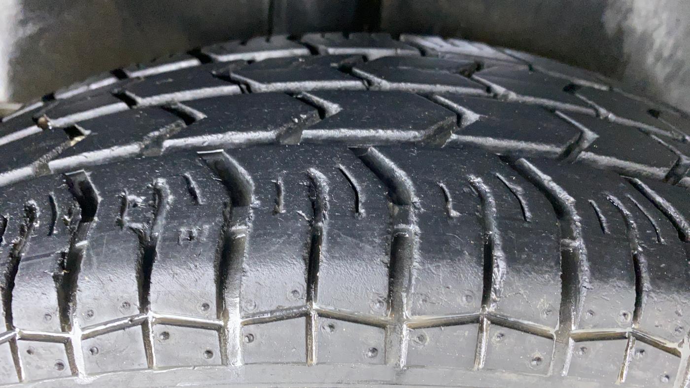 2009 Maruti Swift Dzire VXI 1.3, Petrol, Manual, 26,741 km, Right Rear Tyre Tread