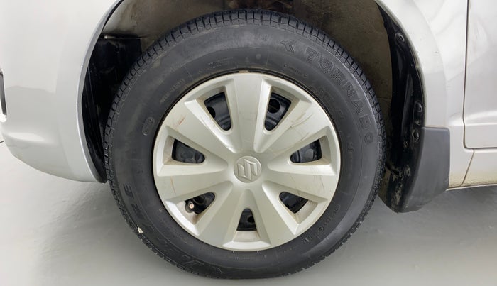 2009 Maruti Swift Dzire VXI 1.3, Petrol, Manual, 26,741 km, Left Front Wheel