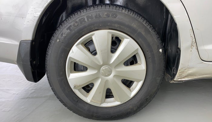 2009 Maruti Swift Dzire VXI 1.3, Petrol, Manual, 26,741 km, Right Rear Wheel