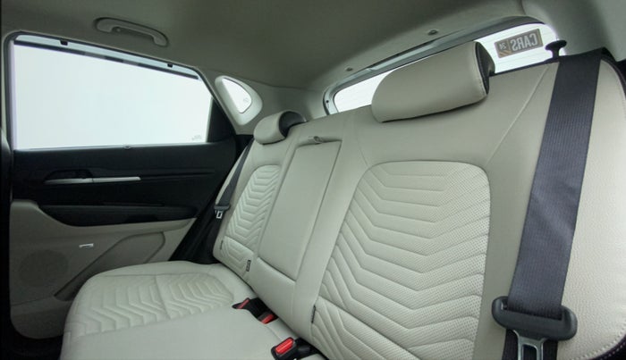 2021 KIA SONET HTX PLUS 1.0 IMT, Petrol, Manual, 19,937 km, Right Side Rear Door Cabin