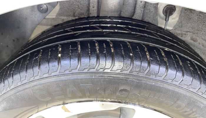 2015 Hyundai Elite i20 ASTA 1.2, Petrol, Manual, 63,572 km, Right Rear Tyre Tread