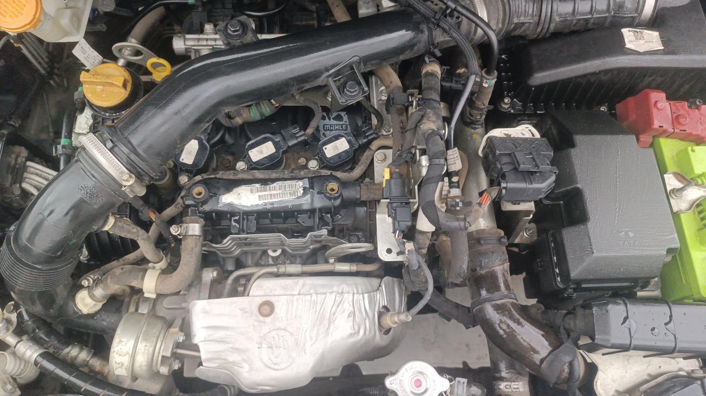 2021 Tata ALTROZ XZ PLUS I-TURBO PETROL, Petrol, Manual, 57,511 km, Engine View