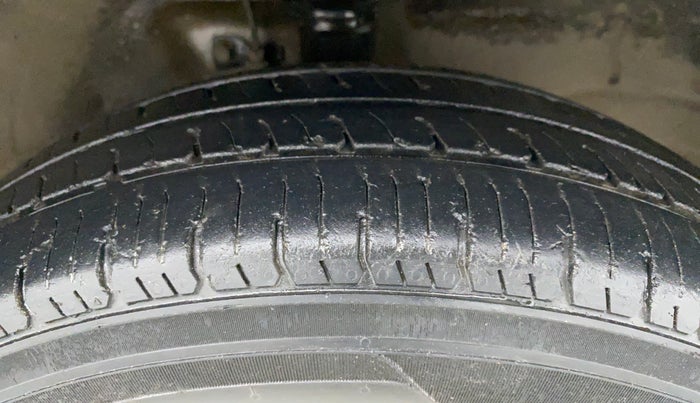 2018 Maruti Wagon R 1.0 LXI CNG, CNG, Manual, 45,450 km, Right Front Tyre Tread