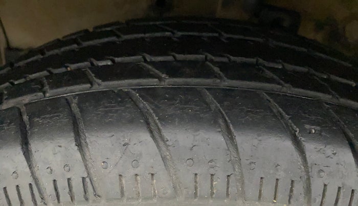 2017 Maruti Celerio ZXI AMT, Petrol, Automatic, 35,381 km, Left Front Tyre Tread