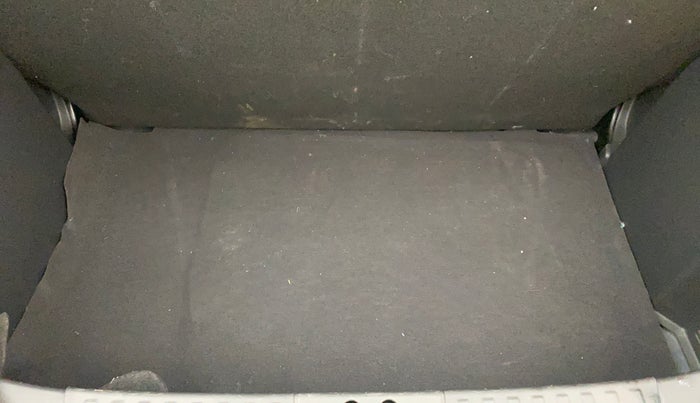 2018 Ford FREESTYLE TREND 1.2 PETROL, Petrol, Manual, 32,852 km, Boot Inside