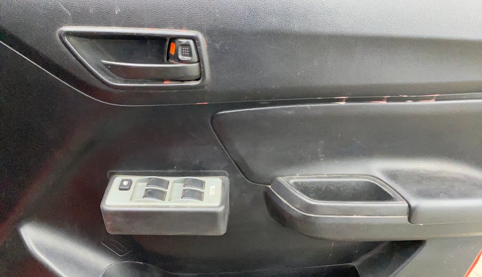 2019 Maruti Swift LXI, Petrol, Manual, 52,322 km, Driver Side Door Panels Control