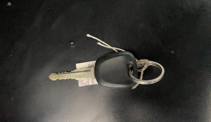 2019 Maruti Swift LXI, Petrol, Manual, 52,322 km, Key Close Up