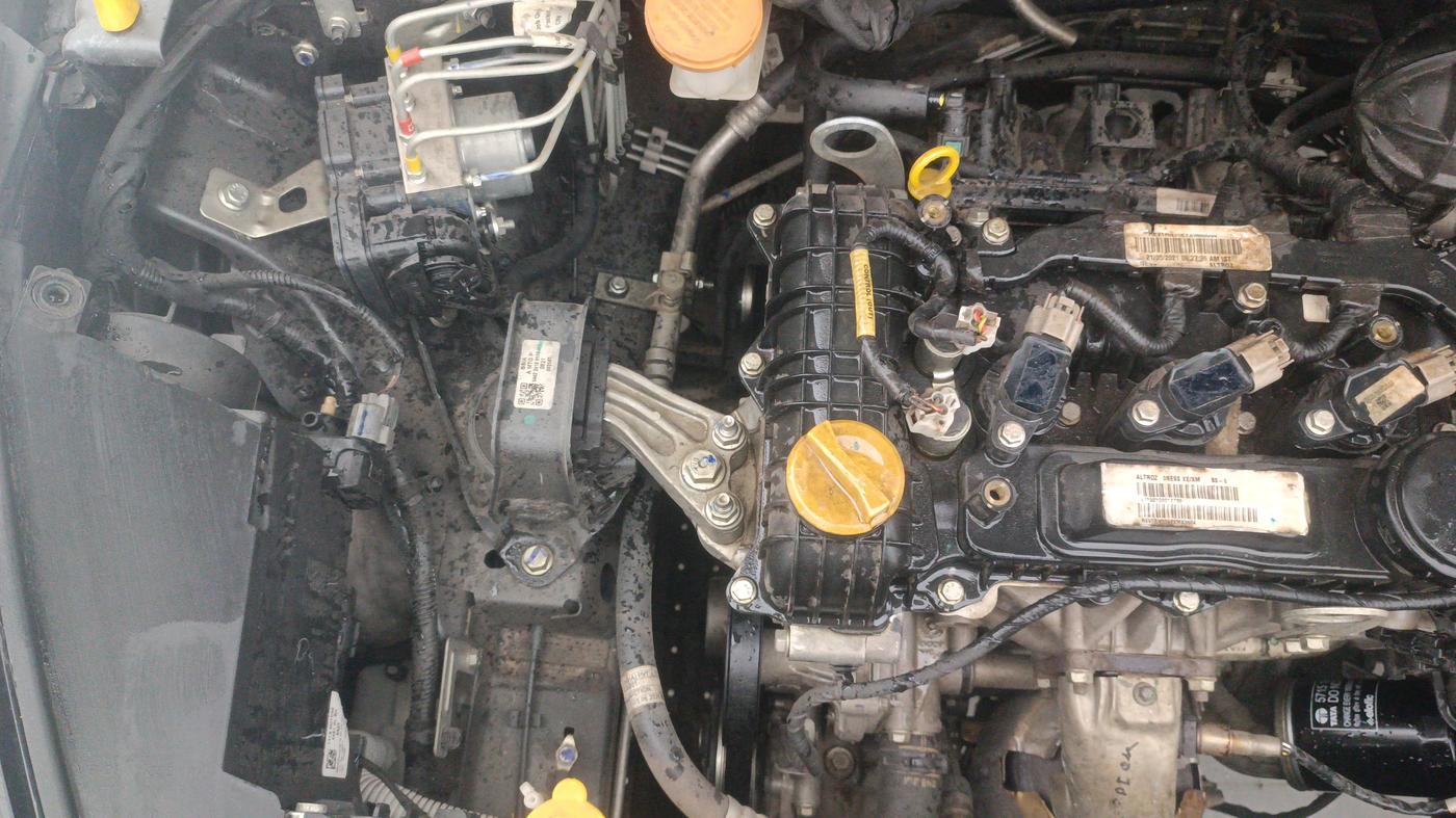2021 Tata ALTROZ XM PLUS PETROL, Petrol, Manual, 22,278 km, Engine View - Right