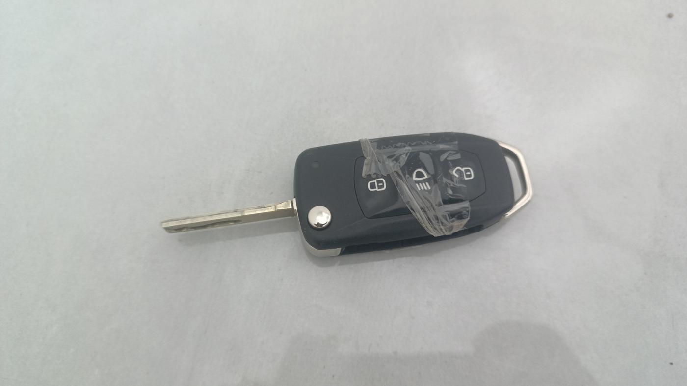 2021 Tata ALTROZ XM PLUS PETROL, Petrol, Manual, 22,278 km, Key Close Up