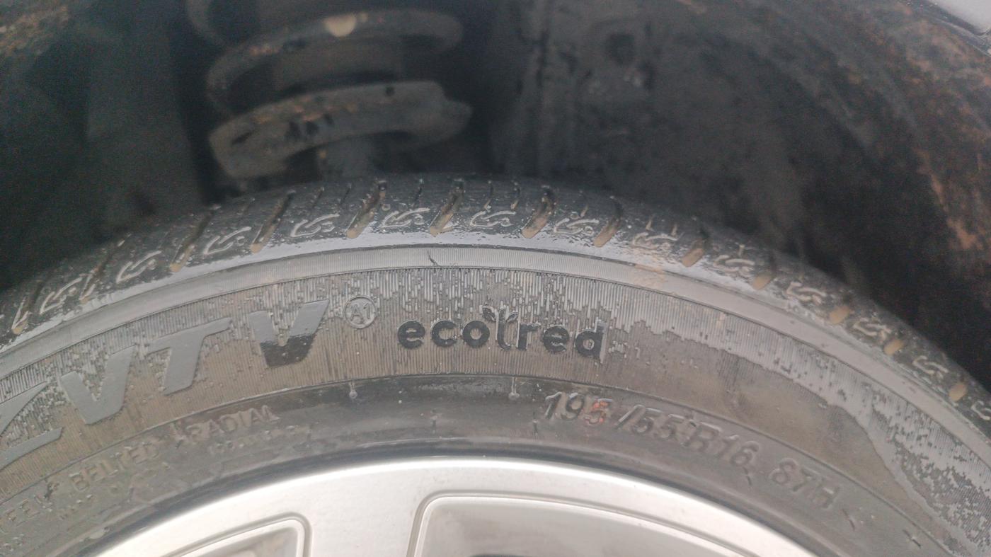 2021 Tata ALTROZ XM PLUS PETROL, Petrol, Manual, 22,278 km, Right Front Tyre Tread