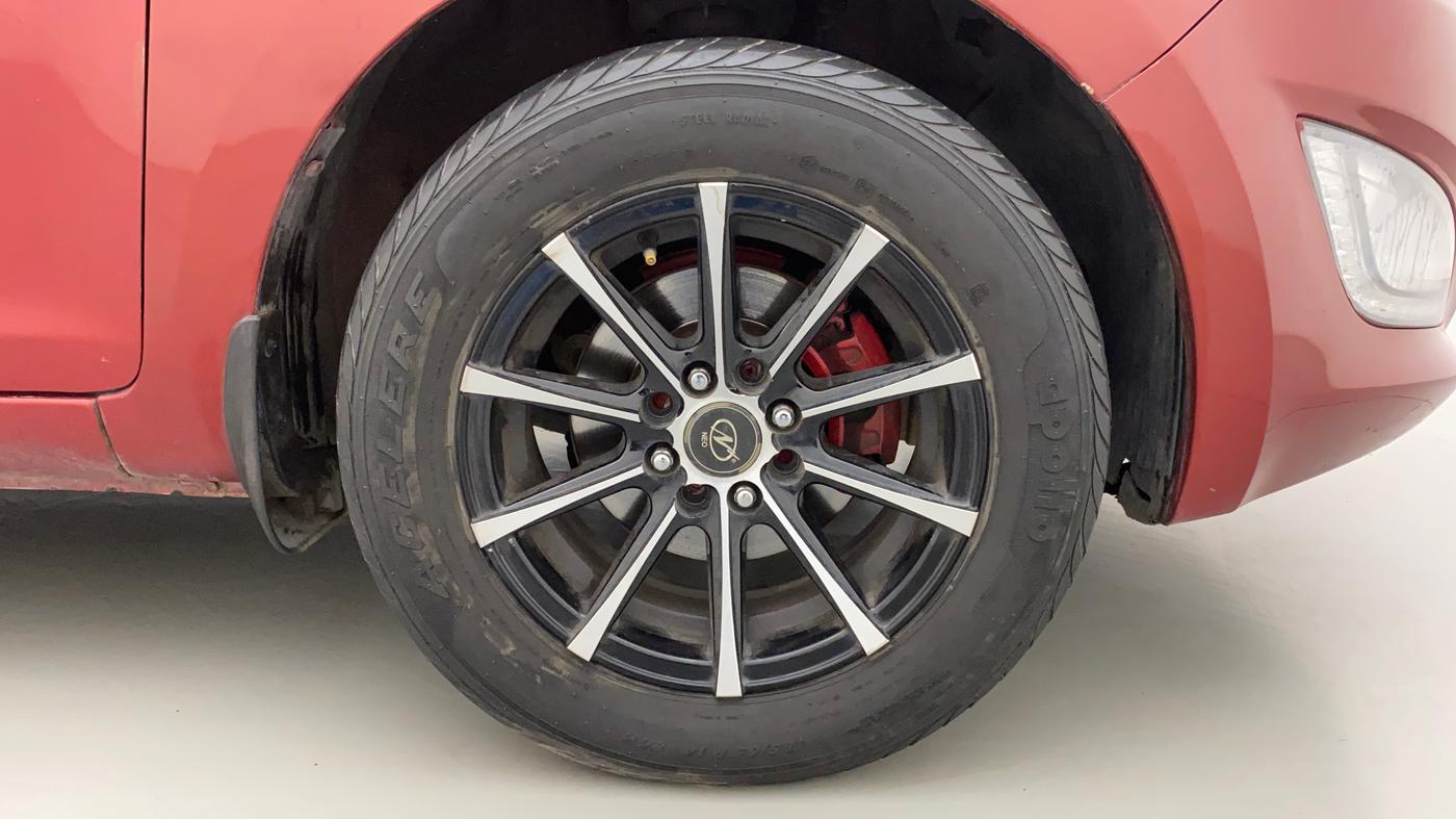 2013 Hyundai i20 ASTA 1.2, Petrol, Manual, 39,894 km, Right Front Wheel