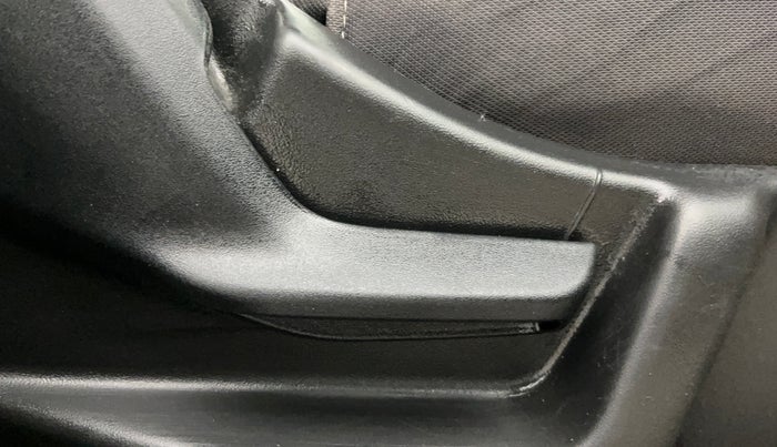 2022 Maruti New Wagon-R VXI CNG 1.0, CNG, Manual, 75,452 km, Driver Side Adjustment Panel