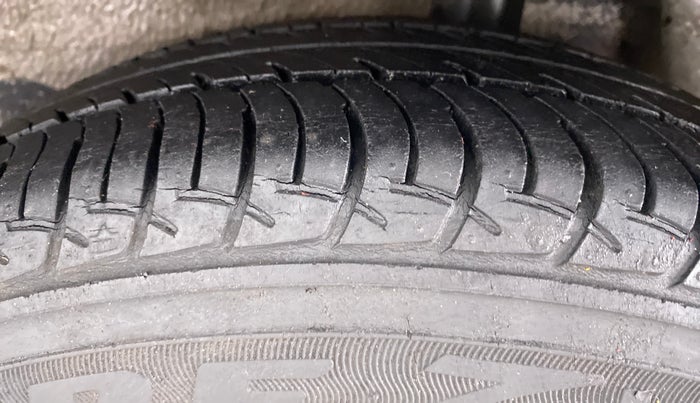 2014 Maruti Celerio VXI AGS, Petrol, Automatic, 44,480 km, Left Rear Tyre Tread