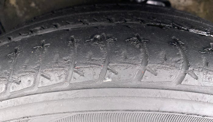 2014 Maruti Celerio VXI AGS, Petrol, Automatic, 44,480 km, Left Front Tyre Tread
