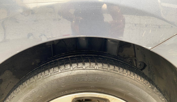 2014 Hyundai Xcent SX 1.2 (O), Petrol, Manual, 35,770 km, Left Rear Tyre Tread