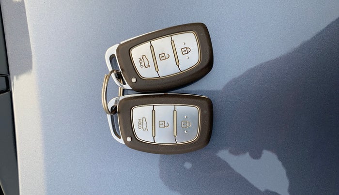 2014 Hyundai Xcent SX 1.2 (O), Petrol, Manual, 35,770 km, Key Close Up