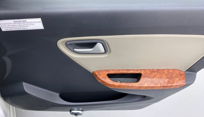 2016 Maruti Alto K10 VXI AMT P, Petrol, Automatic, 8,253 km, Driver Side Door Panels Control